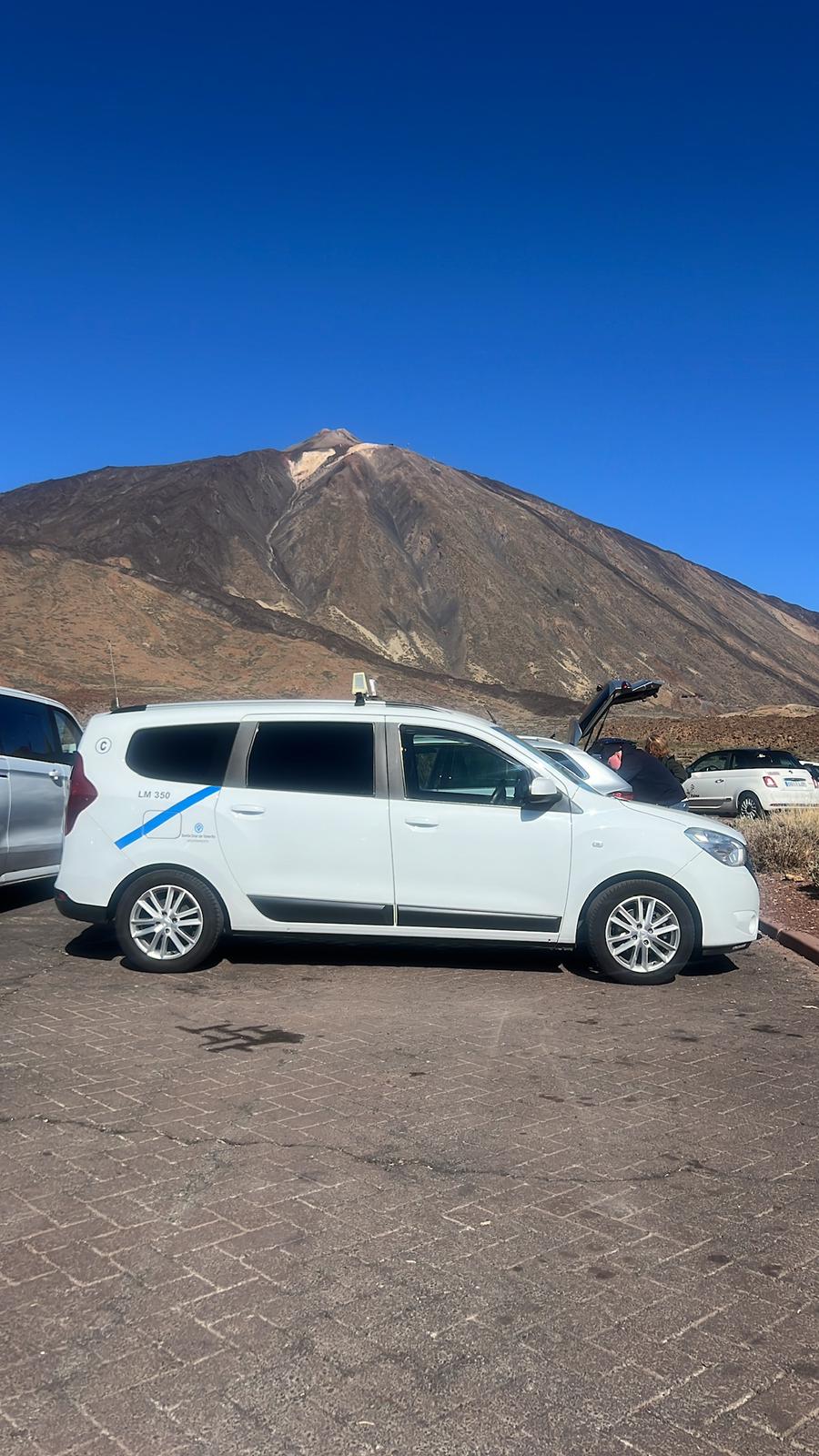 Taxi Travel350 en Puerto de la Cruz, Tenerife